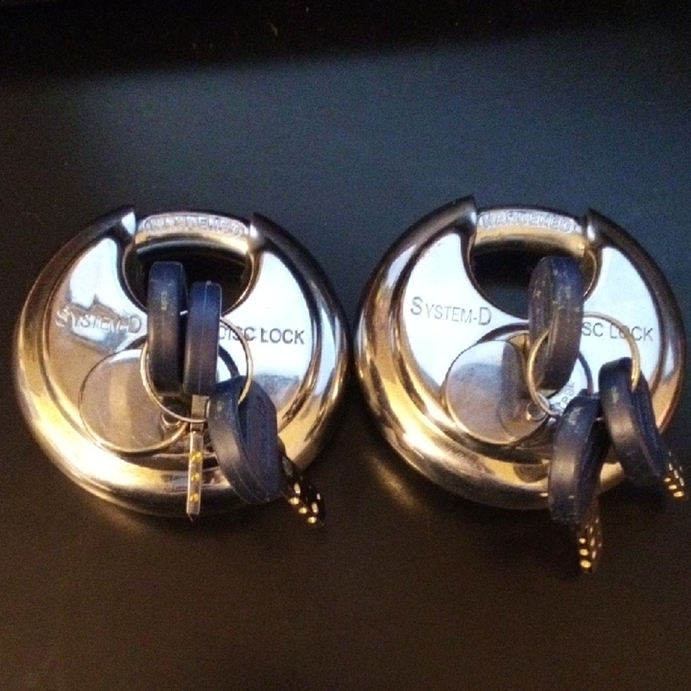 System-D Disc Locks with Keys‎